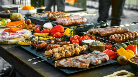 Teesa BBQ 5007 MASTER grill gazowy - 5 palników- miejsce na butlę Teesa BBQ 5007 MASTER grill gazowy - 5 palników- miejsce na butlę